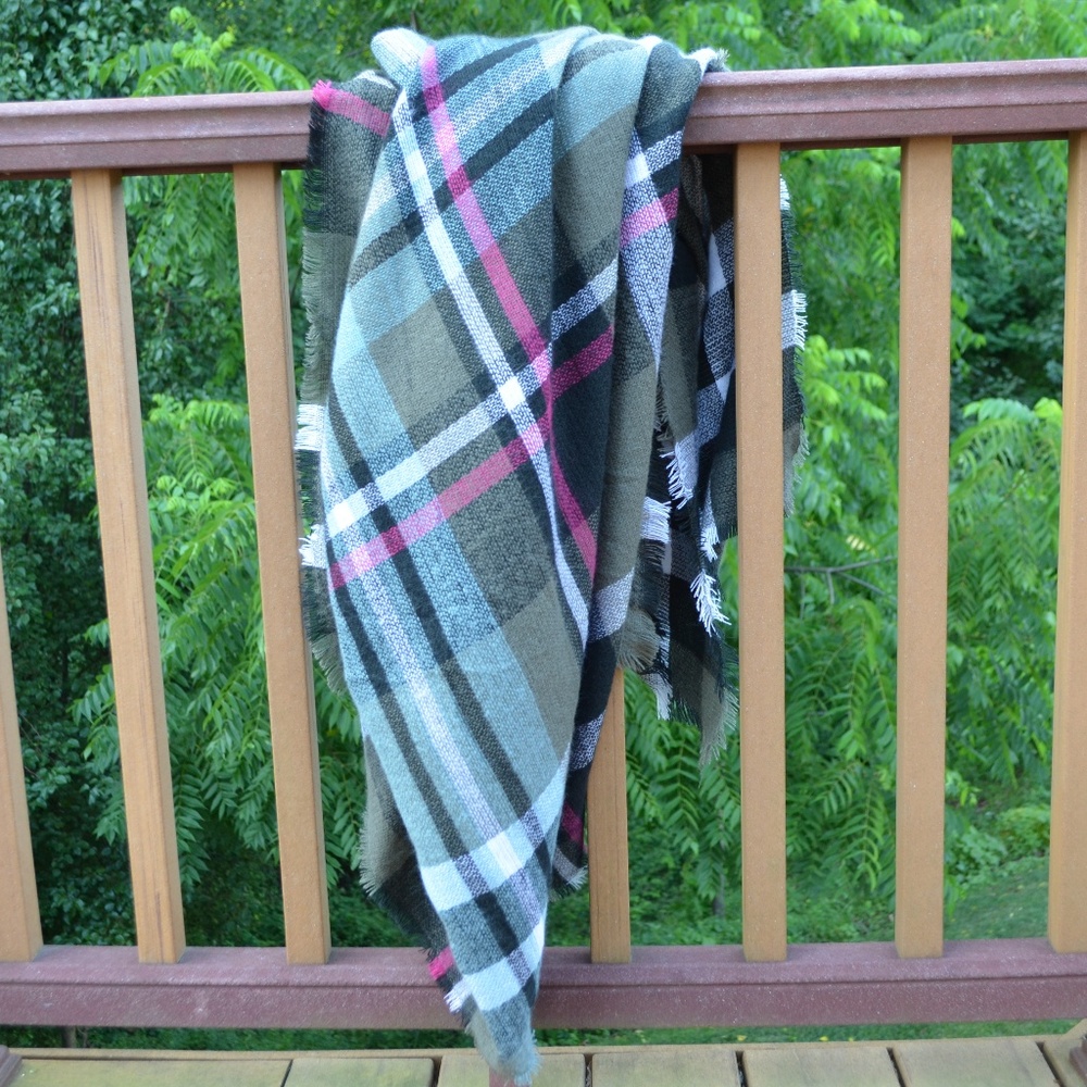 Cozy Plaid Blanket Scarf